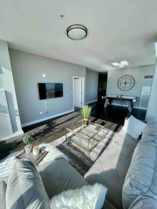 Апартаменты Penthouse In South Loop Чикаго Экстерьер фото